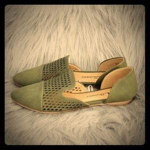 Olive green pointy flats